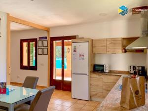 Kuchyň nebo kuchyňský kout v ubytování Cas rellotger country house