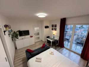 Posteľ alebo postele v izbe v ubytovaní Wileńska Express Apartment