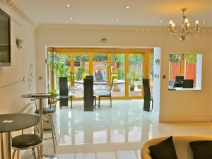 Gallery image of Skylark Guest House in Hounslow