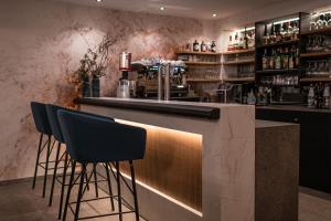 Lounge nebo bar v ubytování Maraias - Luxury Suites & Apartments