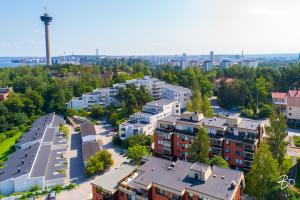 タンペレにあるCozy apartment near centrum, free parkingの建物のある都市の航空写真