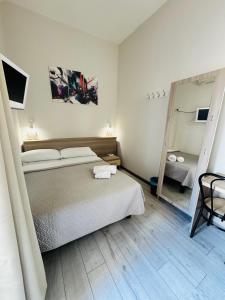 Postel nebo postele na pokoji v ubytování Bovisa House B&B private rooms