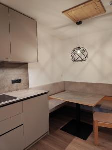 Kuchyň nebo kuchyňský kout v ubytování Residence Haus Peder
