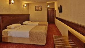Katil atau katil-katil dalam bilik di Burcu Kaya Hotel +37 gambar