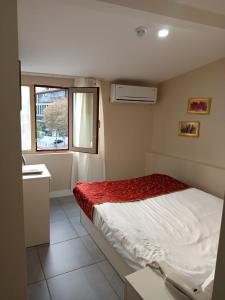 Postel nebo postele na pokoji v ubytování Rota Star Hotel Beyoğlu