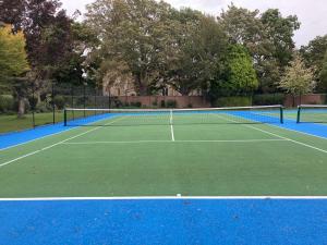 Tenis a/nebo squash v ubytování Spalding Town Centre - 2 Person - Self Contained - Self Catering 1 or 2 Doubles nebo okolí