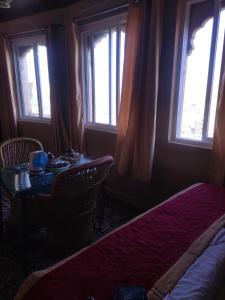 Część wypoczynkowa w obiekcie Hotel Desert