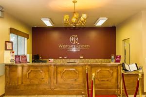 a wisconsin ridge records counter in a room at Westgate Leisure Resort in Orlando +23 photos