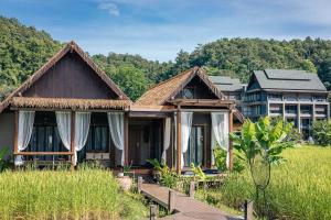 Κήπος έξω από το Yatika Boutique Chiang Dao