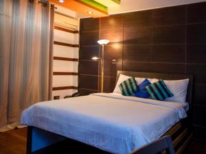 Postel nebo postele na pokoji v ubytování Ripple Beach Inn