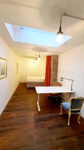 Postel nebo postele na pokoji v ubytování Helles Zimmer im Loft + 5 fotografií