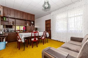 Kuchyň nebo kuchyňský kout v ubytování Memora Guesthouse Curitiba - Quartos em Casa próximo ao Parque Bacacheri