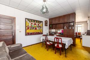 Kuchyň nebo kuchyňský kout v ubytování Memora Guesthouse Curitiba - Quartos em Casa próximo ao Parque Bacacheri