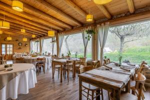 Restaurace v ubytování Agriturismo Borghetto la radice