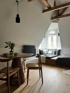 TV a/nebo společenská místnost v ubytování ELA - Elegant Apartment