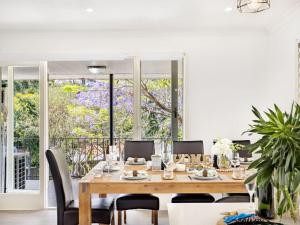 Φωτογραφία από το άλμπουμ του Cozy Home Prime Spot and Near Shops σε Jindalee