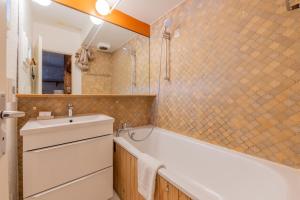 Kúpeľňa v ubytovaní Chamonix Sud - Bâtiment E 421 - Happy Rentals