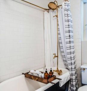 Bagno di The Reef guest suite
