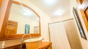 Vannituba majutusasutuses Mango Moon Villa