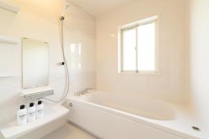 Ένα μπάνιο στο レジーナ石垣　ログテリアⅠ +50 φωτογραφίες