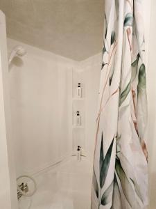 Koupelna v ubytování Home near the sea