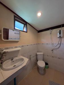 Koupelna v ubytování Mookdaman Bungalow + 88 fotografií