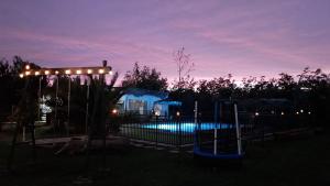 Bazén v ubytování Noche romántica nebo v jeho okolí