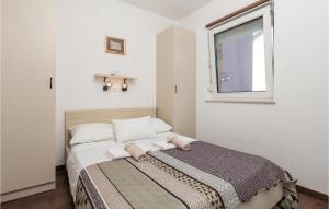 Posteľ alebo postele v izbe v ubytovaní Stunning Home In Pinezici With Kitchen