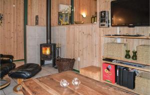 Kuchyň nebo kuchyňský kout v ubytování Holiday Home Hindbærvangen Oksbøl X