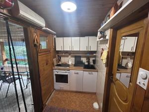 Cucina o angolo cottura di Vikendica Boki i Maki