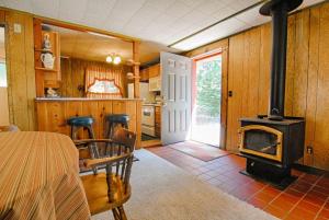 Gallery image of The Jack McCarthy Cabin in Tahoe Vista