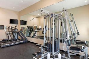Fitness centrum a/nebo fitness zařízení v ubytování Quality Inn and Suites Groesbeck