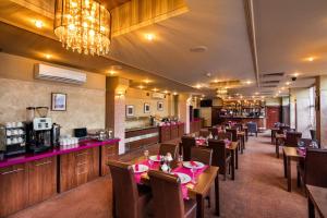 Restaurace v ubytování Hotel Galicya