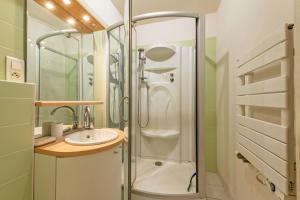 Phòng tắm tại Kalonenn Plougastel - Maison 7p au centre-ville +7 ảnh