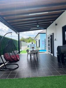 Gallery image of The Jasmine House Desa Putra w Private Pool 5 min Putrajaya in Sepang