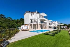 Πισίνα στο ή κοντά στο Villa Elysium