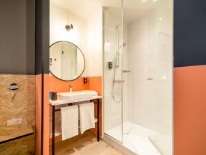 Baðherbergi á ibis Styles Wien Messe Prater