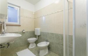 Koupelna v ubytování One-Bedroom Apartment In Tar-Vabriga