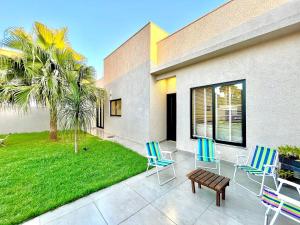 Foto de Casa Nova quintal amplo prox Cataratas e Centro