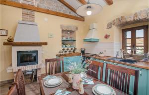 Fotografie z fotogalerie ubytování Stunning Home In Svet Vid Dobrinjski v destinaci Gostinjac