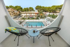 Bazén v ubytování Hotel Vibra Palma Cactus nebo v jeho okolí