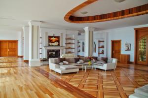 Complex Villas Kaliakra & Gradina的休息区