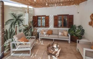 Φωτογραφία από το άλμπουμ του Lovely Home In Marina Velca With Wifi σε Porto Clementino