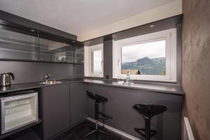 Cucina o angolo cottura di Seeblick Höhenhotel