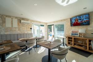 Μια τηλεόραση ή/και κέντρο ψυχαγωγίας στο Villa Ljubica