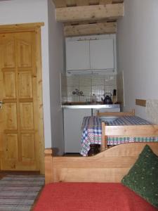 Η κουζίνα ή μικρή κουζίνα στο Erdész Vendégház