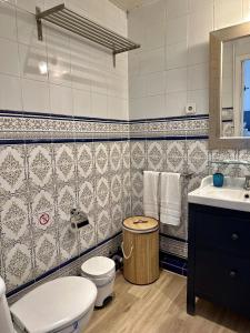 Koupelna v ubytování Casa Consell Gran Via, Guest House + 80 fotografií