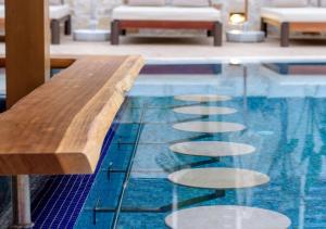 Bazén v ubytování Esperides Resort Crete, The Authentic Experience nebo v jeho okolí