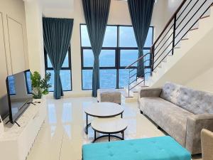 Posezení v ubytování Arte Mont Kiara By Luxe Home