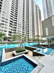 Gallery image of Youth City Pool View Near Airport Aeon USIM INTI in Nilai